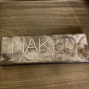 Urban Decay Smoky Pallet